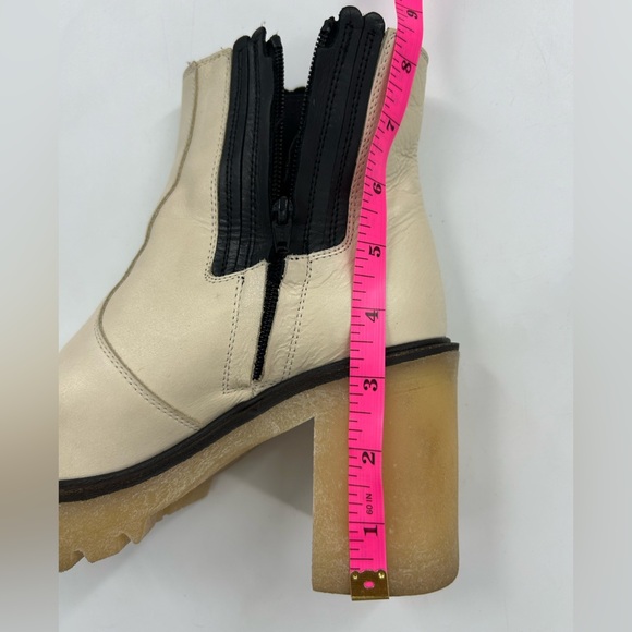 Free People Women's James Leather Chunky Lug Sole Chelsea Boots Bone - Picture 8 of 11